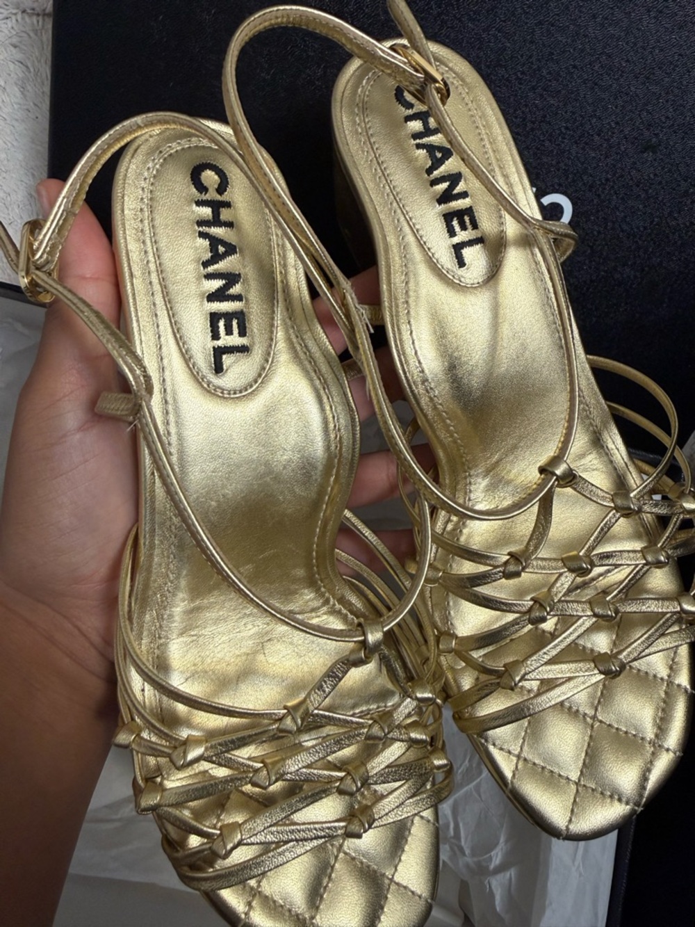 CHANEL gold sandals - Picture 8 of 9